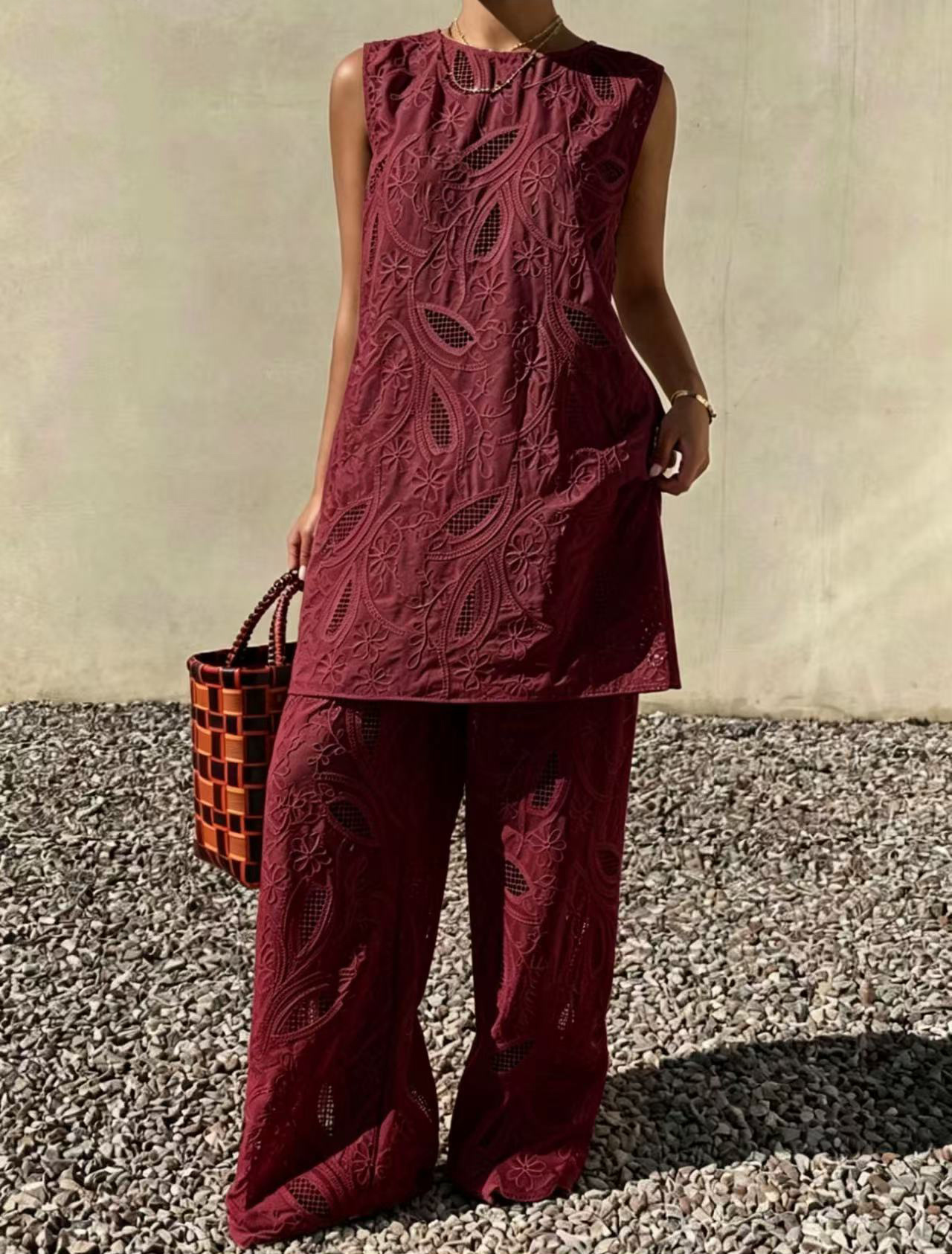 White Embroidered Sleeveless Vest Wide Leg Pants Two Piece Casual Fashion Set Women's Clothing_ecoleips.com