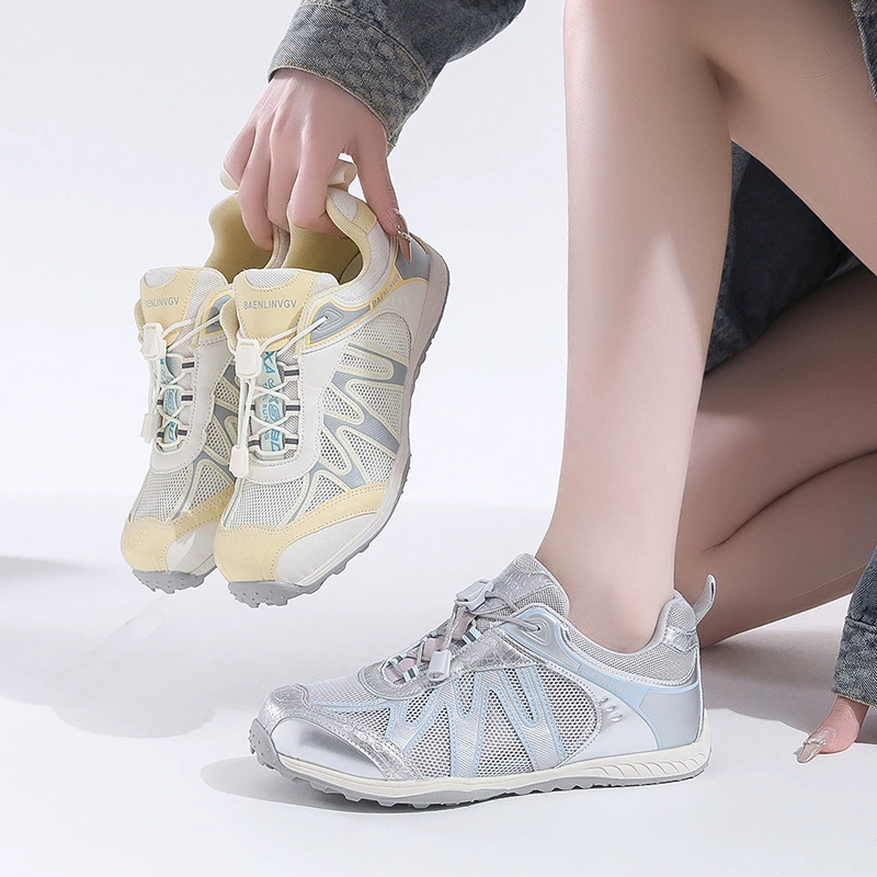 Женские летние кроссовки 2025 года, белые, сетчатые, на толстой подошве, легкие, в клетку, дышащие, повседневные, спортивные