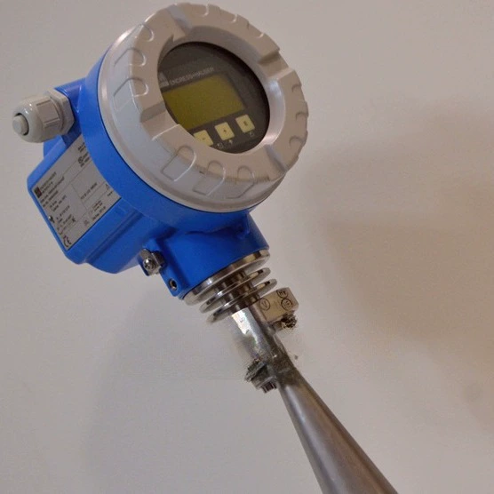 Радарный измеритель уровня E + H FMR240-A5V1GGJAA25 уровень жидкости Совершенно Новый