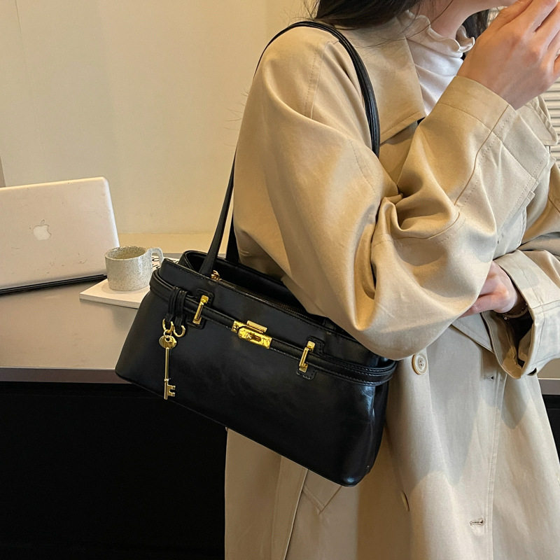 Túi tote nữ quai đeo vai dáng ngang cỡ lớn , chất liệu PU mềm, đựng được nhiều đồ — Gạo trắng, Rượu vang đỏ, màu cà phê, màu nâu chi tiết 21