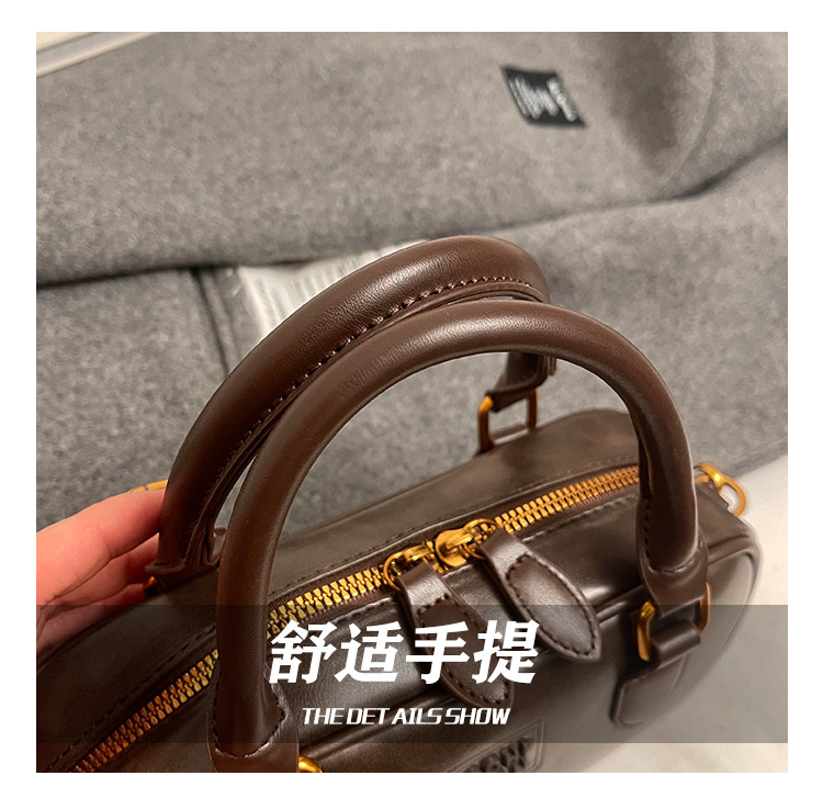 2024 New fashion bags for women, autumn and winter style, simple and fashionable work commute bag, retro single-shoulder underarm bag for women undefined