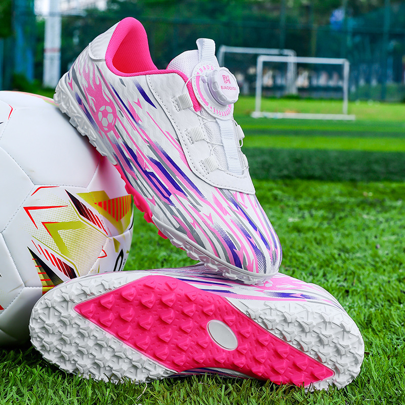 Tenis de Fútbol Infantil con Botón Giratorio de Cuero y TPR para Campo Deportivo