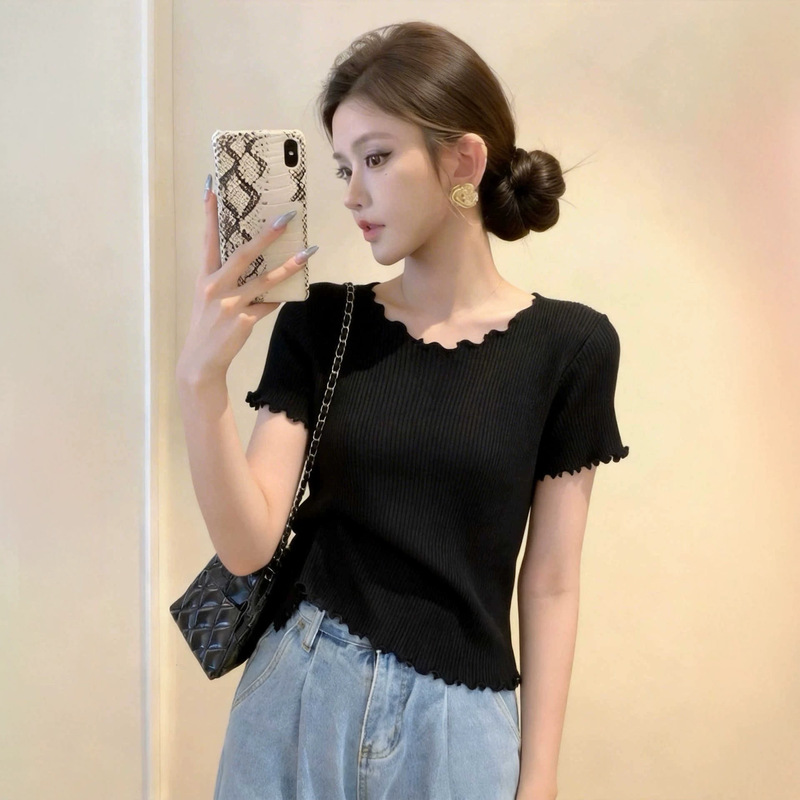 Black Short-Sleeve T-Shirt with Ruffled Edges for Women, Summer New Versatile Slim-Fit Short Knit Top, Stunning Blouse
