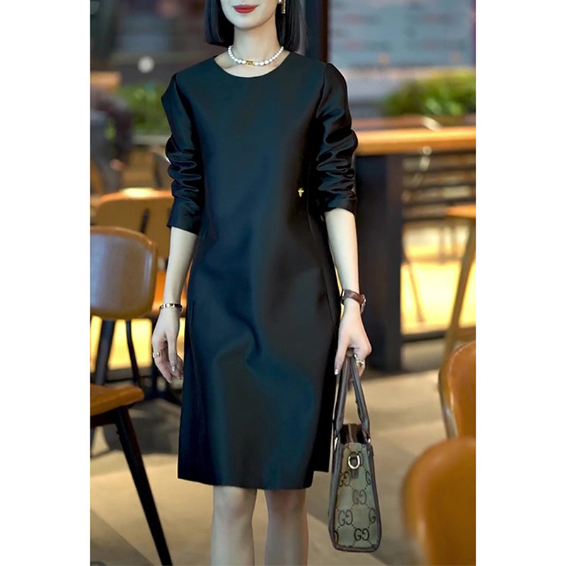 Hepburn style black long sleeve dress autumn new women's high-end exquisite skirt goddess style straight skirt