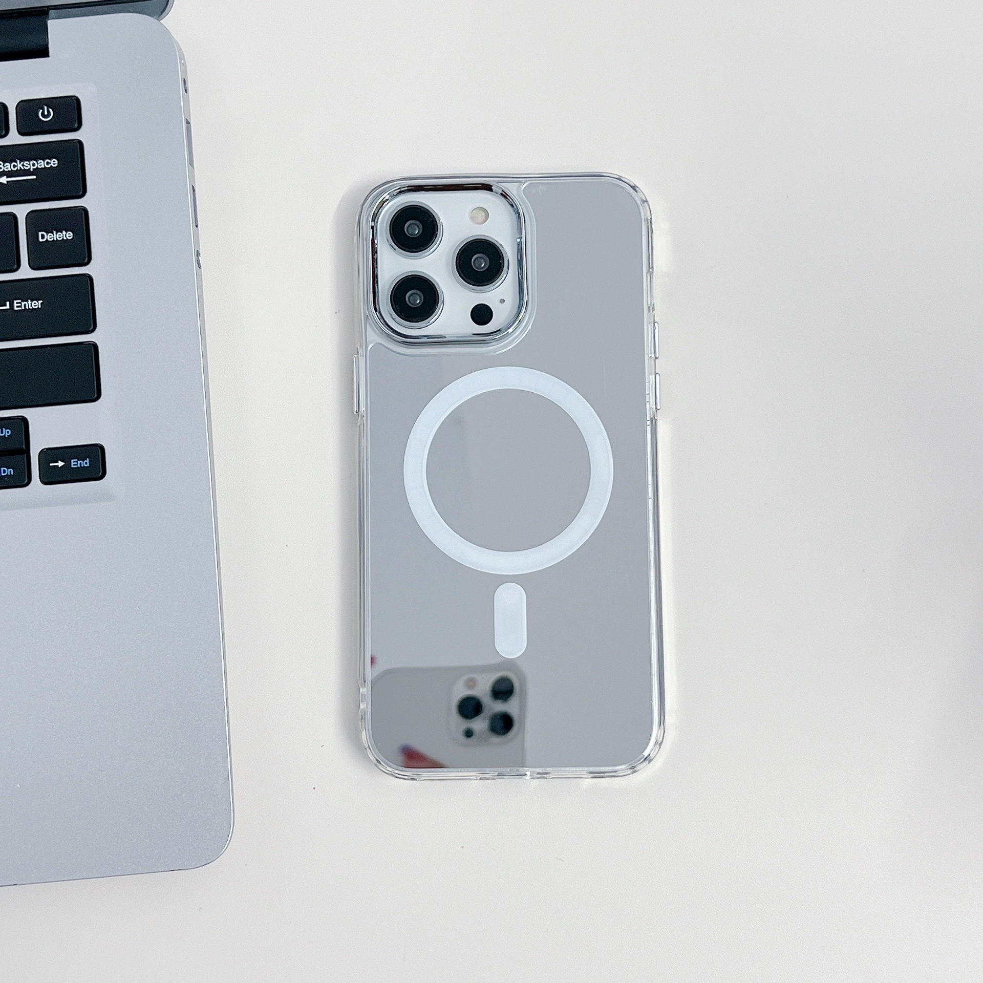 Чехол для телефона совместимый с iPhone 17, iPhone 16 зарядка с электромагнитной связью, 17про, эффект зеркалирования