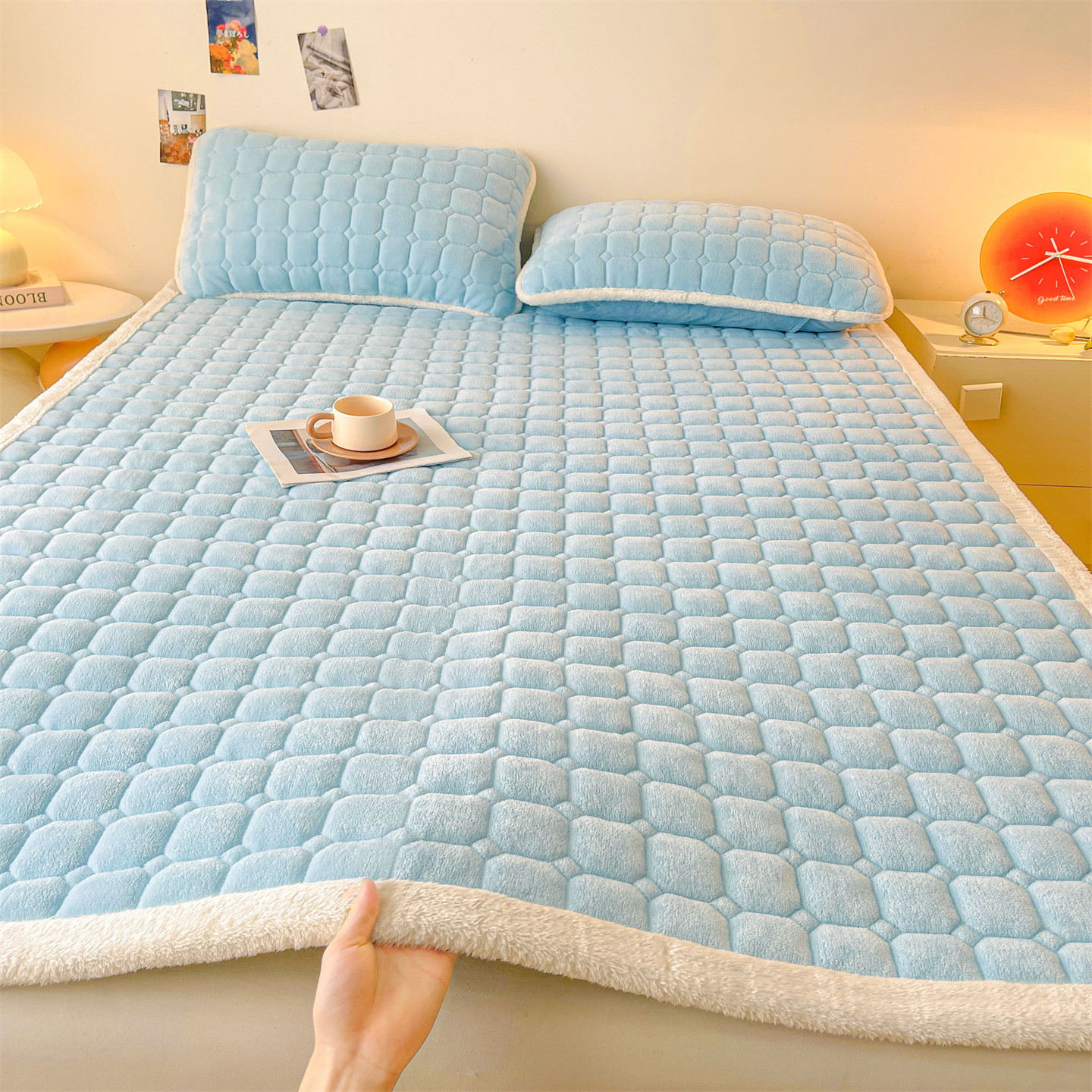 하늘색 [미끄럼 방지, 정전기 방지, 축열 및 보온]