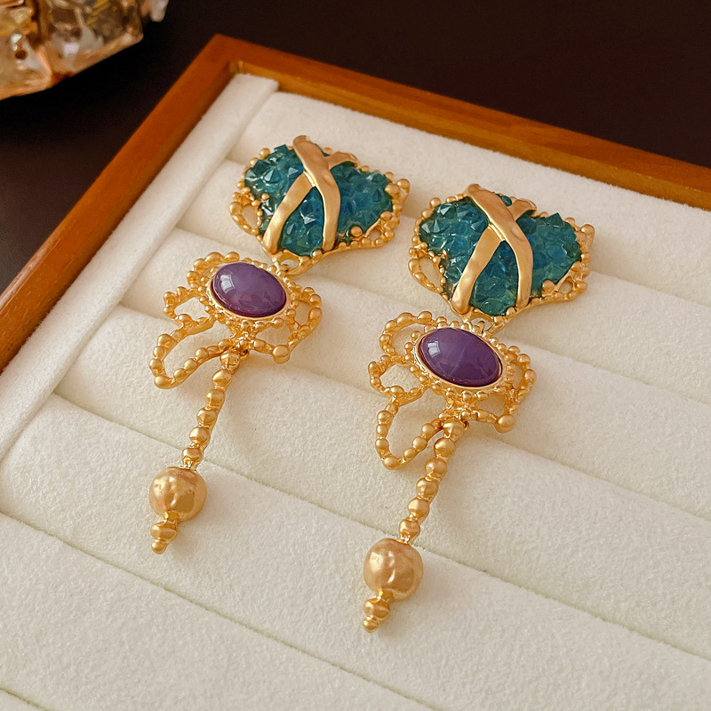 Heart Shape Pattern Women'S Gender 1 Pair Vintage Style Heart Shape Plating Inlay Alloy Resin Drop Earrings