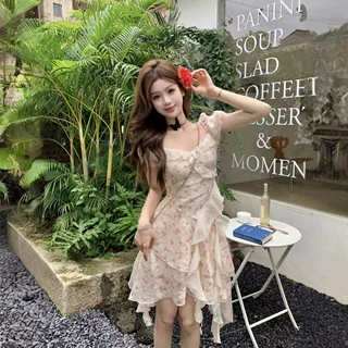 温柔收腰连衣裙法式浪漫氛围感不规则裙女夏季性感辣妹碎花仙女裙
