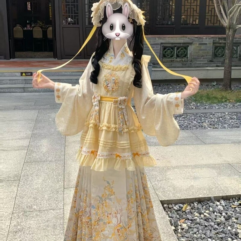 Original Hanfu with Pipa-Style Sleeves, Ming-Style Cross-Collar, Cute Han-Yang Eclectic Lolita Elements, Autumn and Winter Daily Outfit Original Hanfu with Pipa-Style Sleeves, Ming-Style Cross-Collar, Cute Han-Yang Eclectic Lolita Elements, Autumn and Winter Daily Outfit