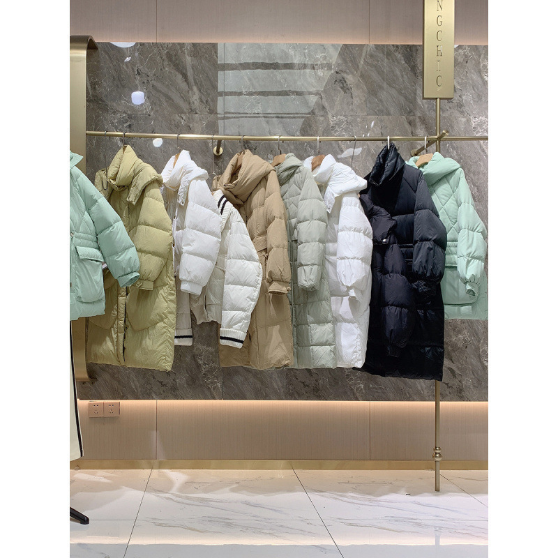 Wholesale of Leftover down Jackets, Brand Discount Women's Clothing Clearance, High-Quality Live-Streamed Goods from the Thirteen Rows