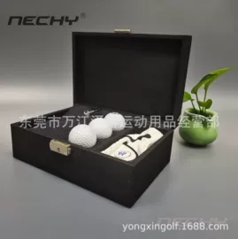 高尔夫配件;高尔夫球;高尔夫球钉
