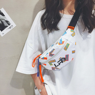 Fashionable contrast color chest bag for women summer 2023 New ins Japanese fashionable men's waist bag casual sports chest messenger bag