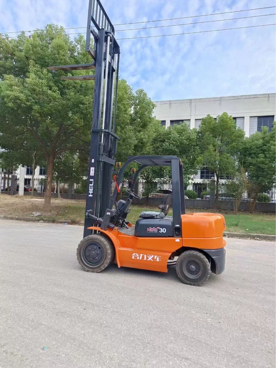 Exportación en el país y en el extranjero para comprar carretillas elevadoras de mano 3 toneladas 4 toneladas 5 toneladas 6 toneladas 10 toneladas carretillas elevadoras portal