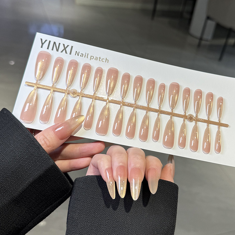 プレハブネイルゴールデンイヤーズキャットアイウェアラブルロングマニキュアインハイエンドホワイトニンググラデーションフェイクネイルパッチ|undefined