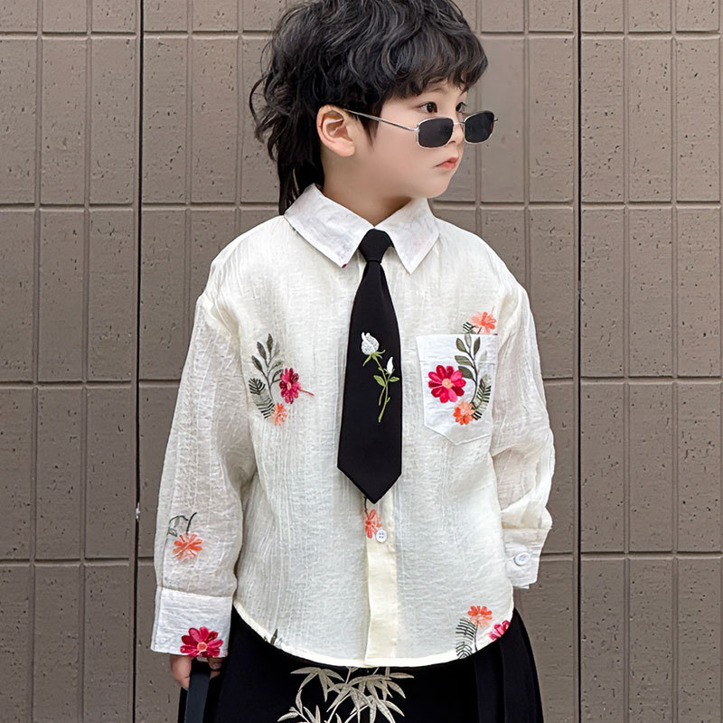 25192Рубашка с цветком (без аксессуаров)