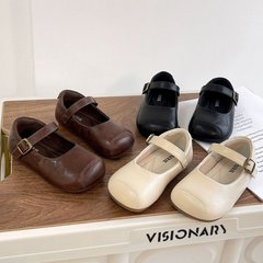 女の子の小さな革靴 2025 春と夏の新しい女の子のプリンセスシューズ西洋スタイル韓国スタイルの柔らかい底の女の赤ちゃんの豆の靴
