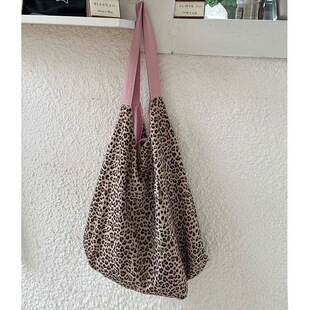�n������ͬ��y�����������ذ�Ů��ɫ�μ�����İ��p��㼑�A23