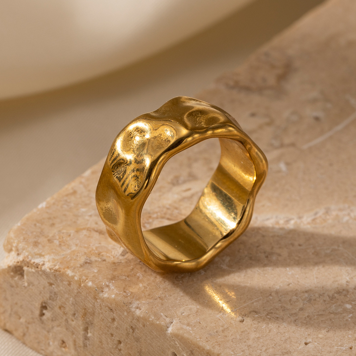 Anillo de acero inoxidable básico de nicho de personalidad europea y americana de alta calidad, anillo cerrado universal, joyas transfronterizas