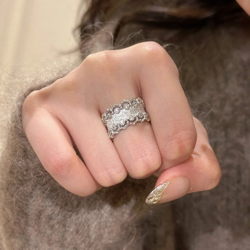 Court Style~ Lace Edge Diamond Ring for Women, Light Luxury High-End Simple Band Ring for Women, Unique Design Index Finger Ring