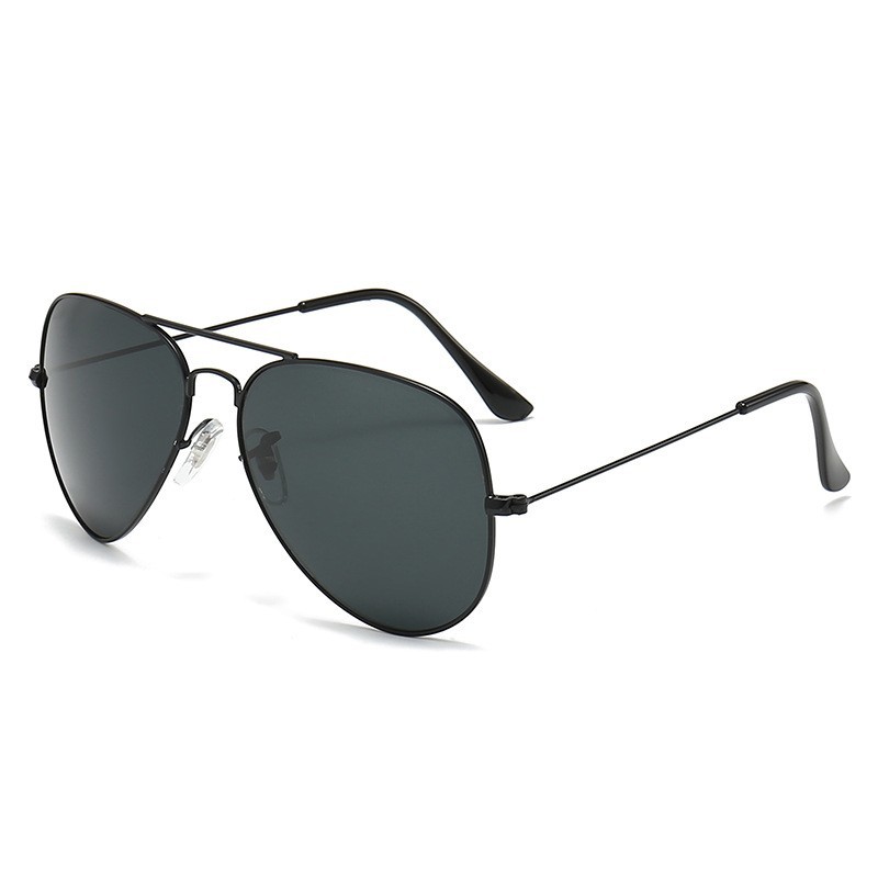 Classic fashionable sunglasses solar-powered for men and women