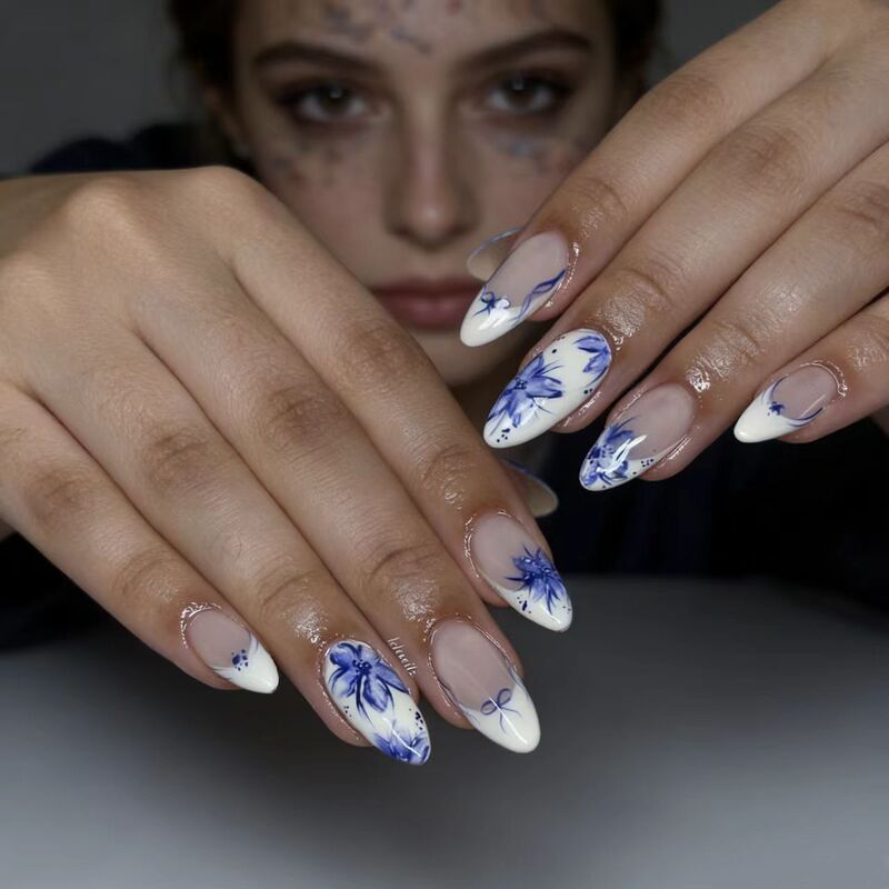 Oval-Shaped Fake Nails Y2K Blue Floral Nail Art Chinese Style Wearable Nails Ink Painting Nail Art Finished Product Wholesale