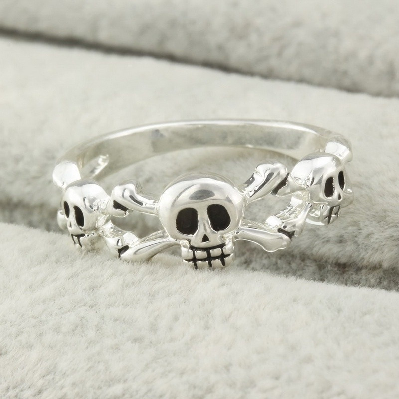 Anillo de calavera ajustable en aleación para mujer estilo europa_voghion.com