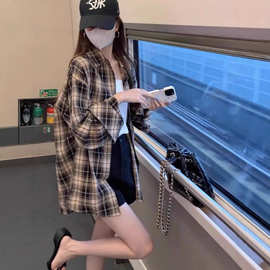 早秋复古格子衬衫女秋韩版薄款设计感上衣外套宽松慵懒风衬衣格纹