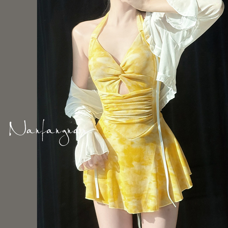 2025 New Women's Swimsuit Cardigan Cross-Border Hot Girl Halter Skirt Style One-Piece Tummy Control Slimming Two-Piece_voghion.com