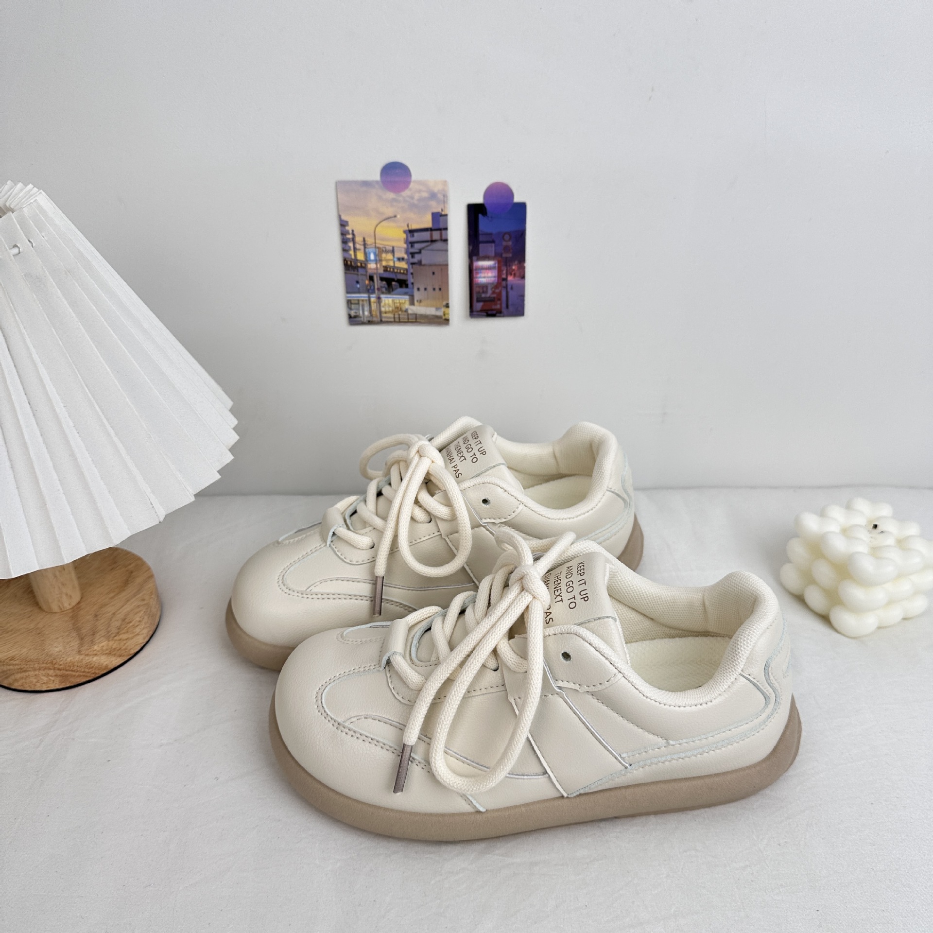 Far Wave 2025 Spring Student Forrest Gump Zapatos blancos casuales de todo fósforo para mujer Zapatos de lona deportivos coreanos