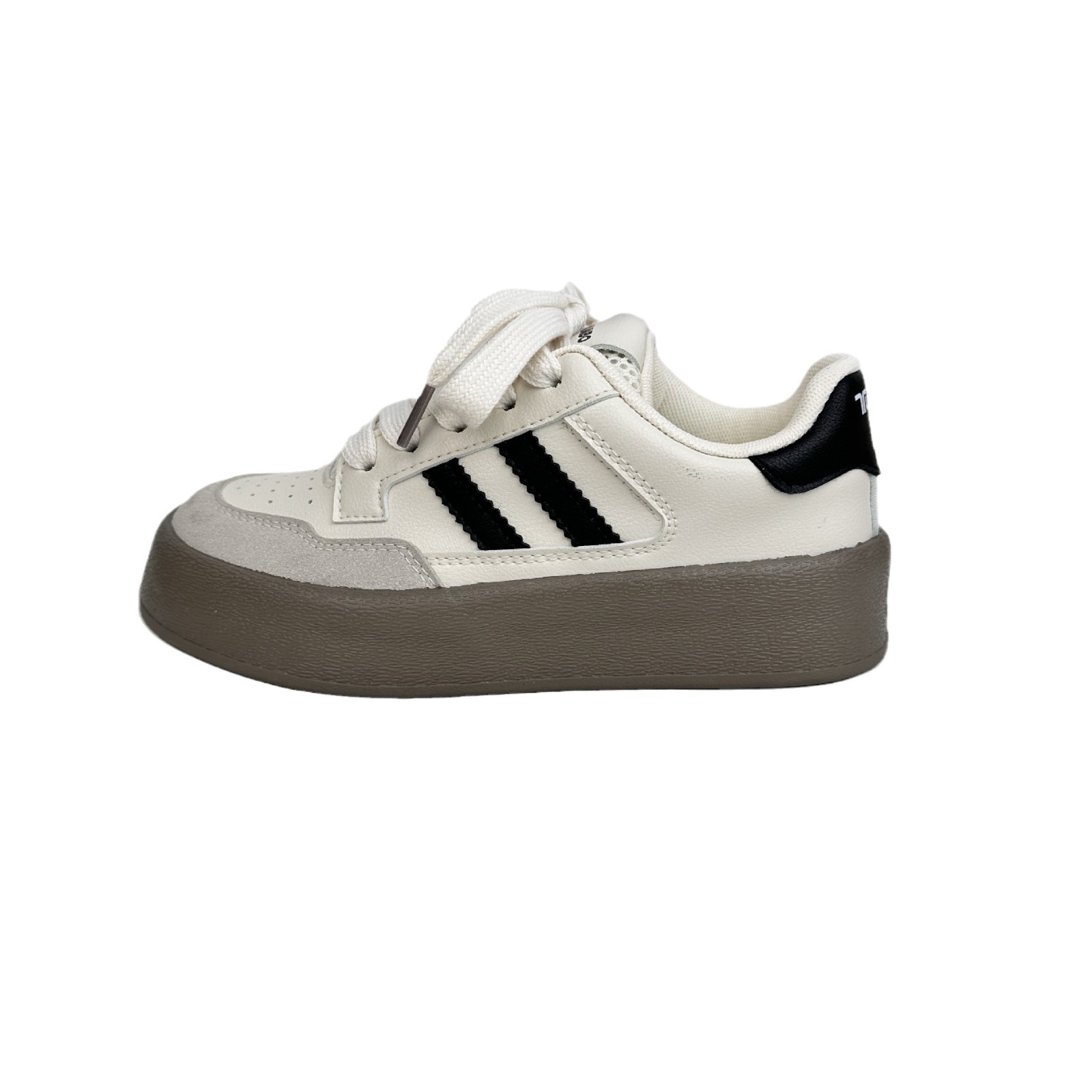 Zapatillas de todo fósforo de suela gruesa de onda lejana para estudiantes versión coreana de zapatos blancos Harajuku 2025 primavera nueva tendencia zapatos de lona en nombre del cabello