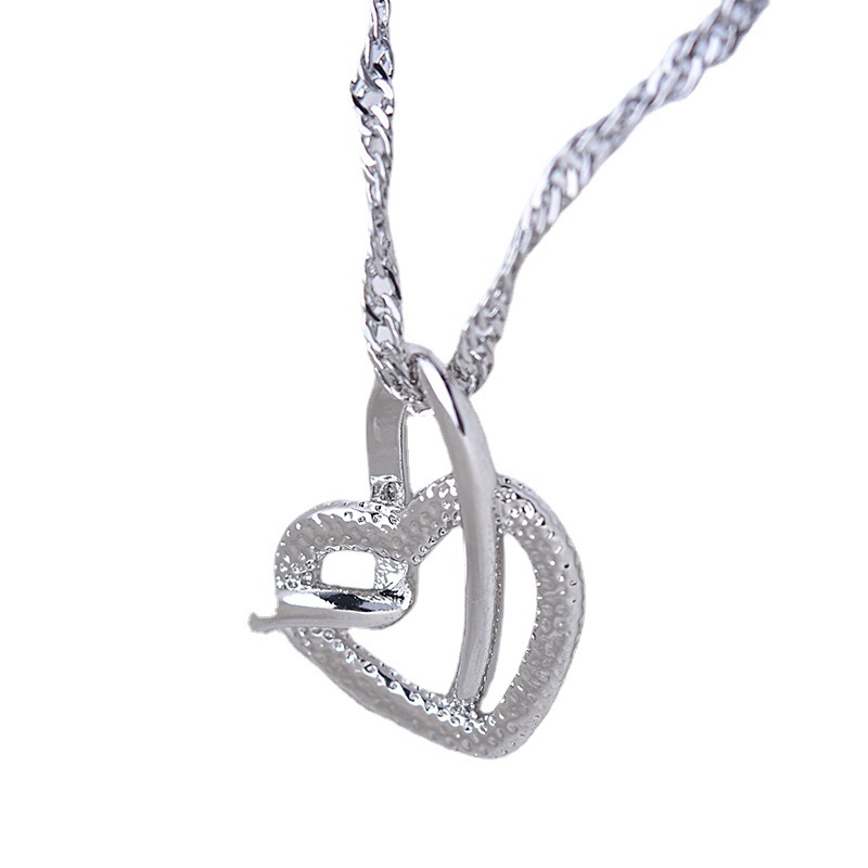 Deseo Venta caliente esmerilado doble corazón colgante collar clavícula elegante dama corazón a corazón collar impreso con cadena de onda de agua