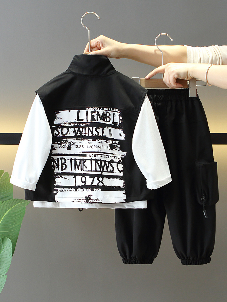Conjunto de Ropa de Primavera para Niños 7729, Nuevo Conjunto de Tres Piezas con Chaleco de Trabajo Moderno y Genial para Niños, Ropa de Primavera y Otoño para Bebés 2026