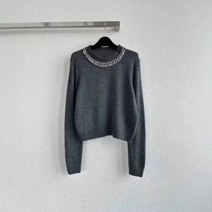 2025 early spring new style wool gray pullover knitted round neck with diamond beads