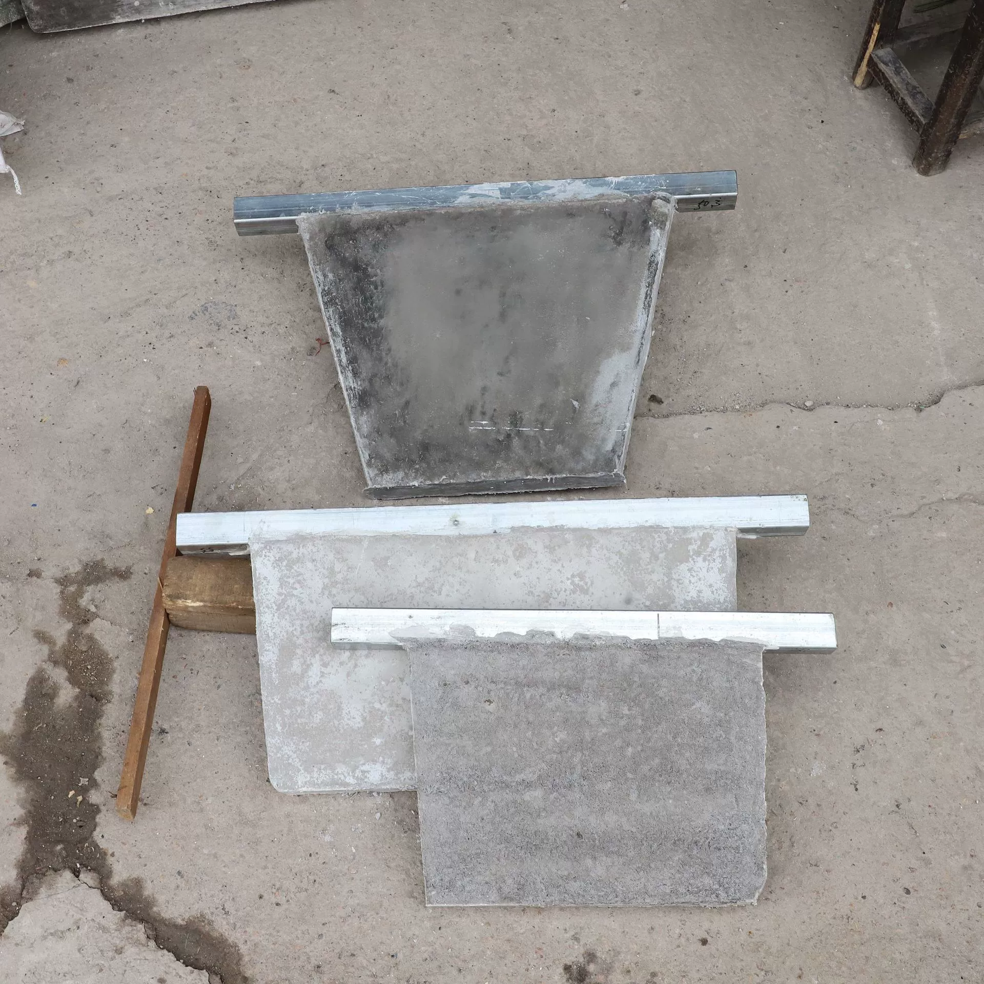 Фабрика прямых продаж Тигель плавильная плавильная алюминиевая шлаковая пластина утолщенная прочная расходная материалы для литья под давлением монолитная шлаковая пластина оптом