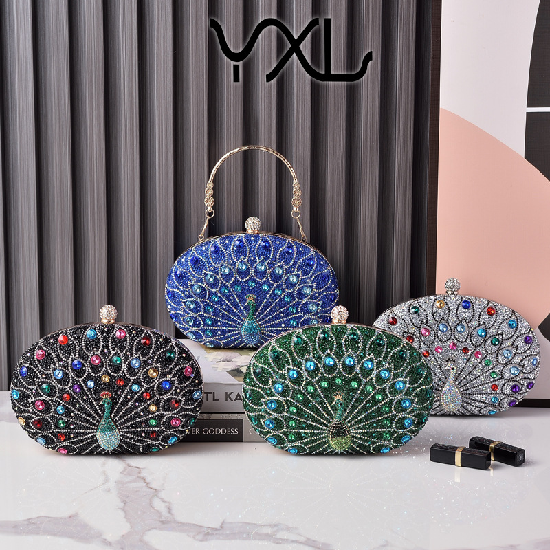 Nuevo bolso de cena de pavo real con incrustaciones de diamantes Bolso de fiesta de estilo retro europeo y americano transfronterizo Bolso de vestido negro de alta gama Ventas directas de fábrica