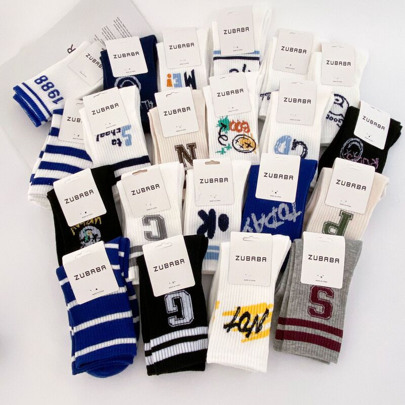 Socks women's socks autumn Japanese ins tide women's socks with card sports men's socks store stall wholesale supply