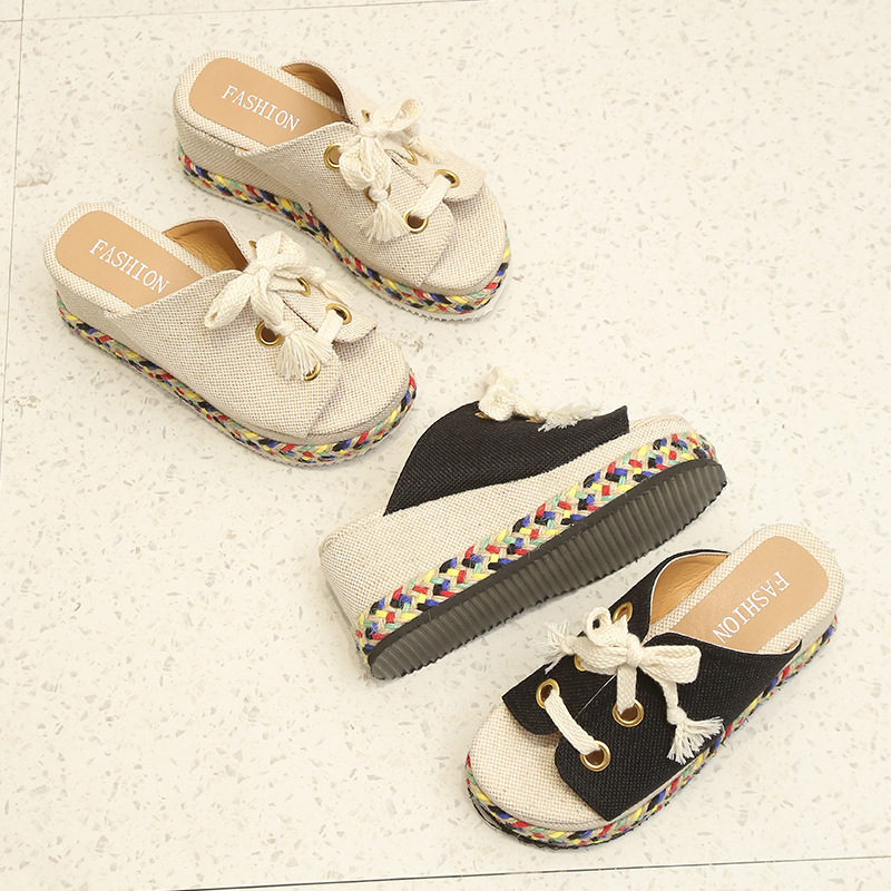 Sandali con zeppa intrecciati da donna color-block lacci_voghion.com