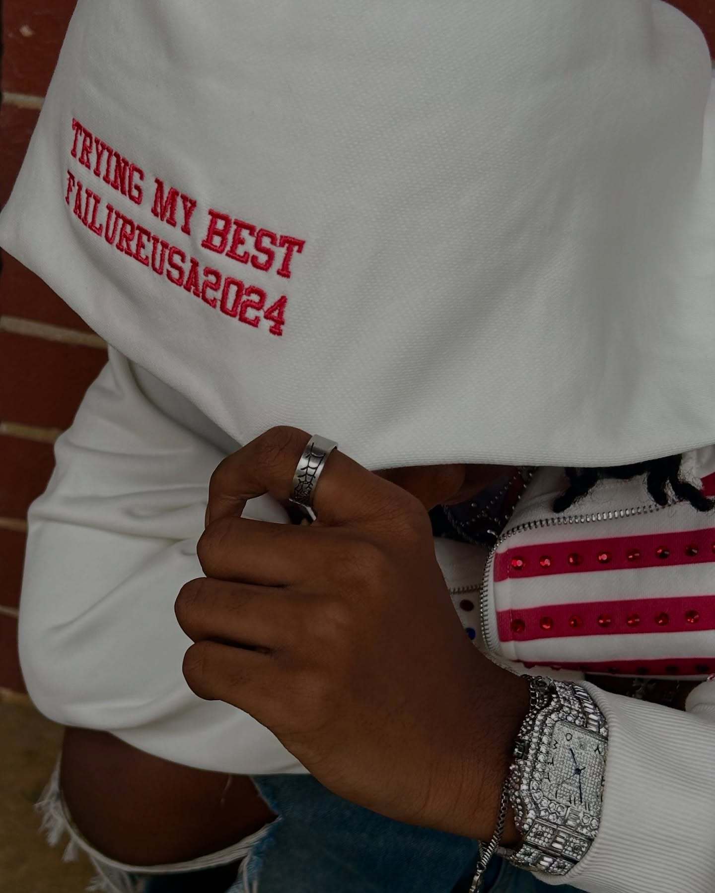 Sweat-shirt à capuche zippé tendance style hip-hop avec imprimé graphique et poches – Streetwear oversize pour homme et femme (noir/blanc, S/M/L/XL)_voghion.com