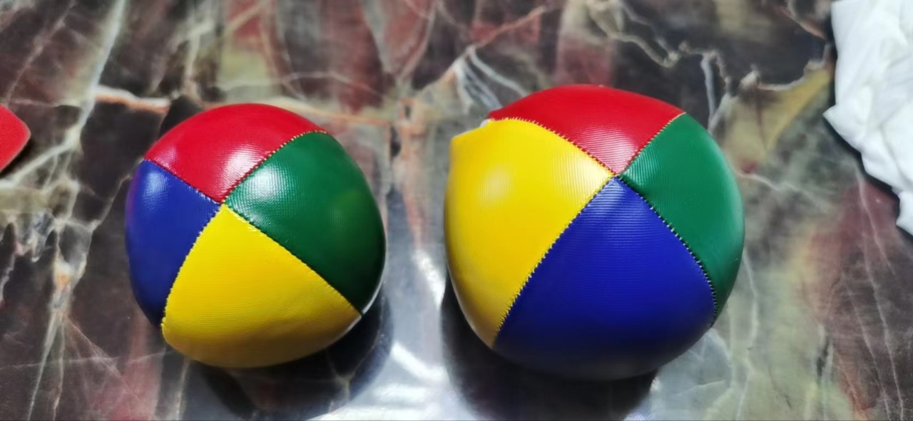 供应玩具球用亮面PU革杂耍球魔术球用镜面PU环保弹力好手感柔软