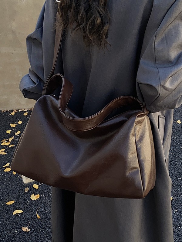 Nicho coreano simple bolsas de almohada de viaje mujeres otoño 2025 nueva gran capacidad extranjera diaria mochila de hombro