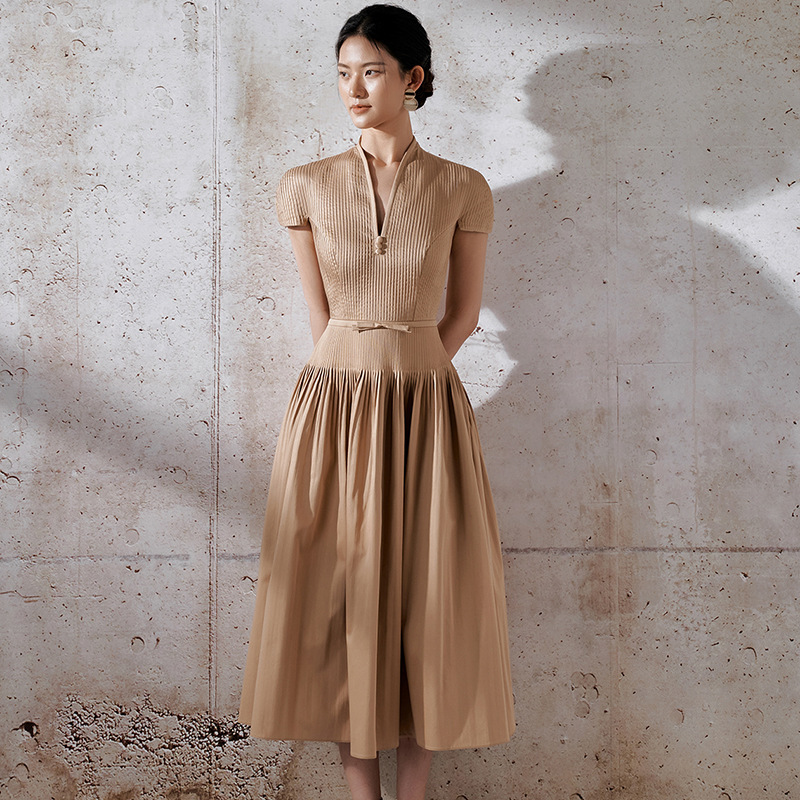 2026 Autumn and Summer New Designer Style Mature and Elegant Solid Color Mid-Length Pleated Skirt Annual Party Dress 1179