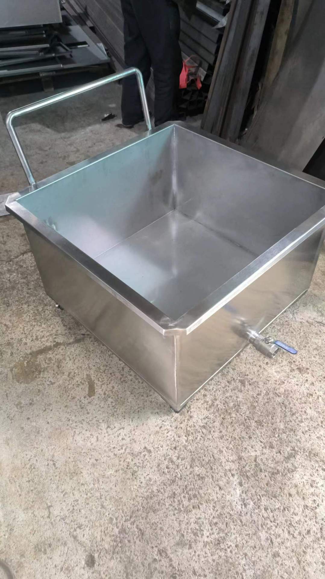 8da1cde87d12636a51ee18f7e4af3c