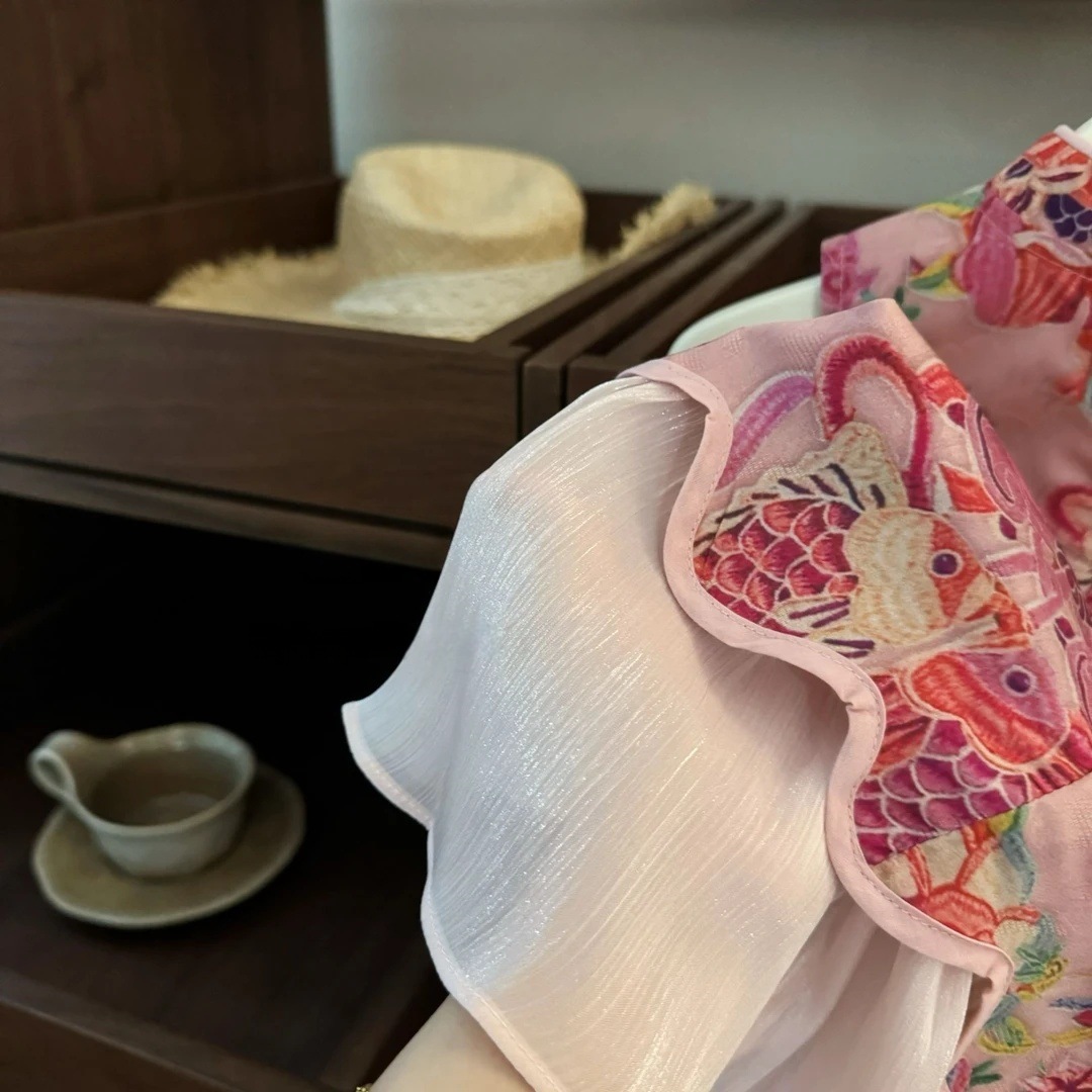 [Xianning Seven] ¡El pez salta sobre la puerta del dragón! Bebé nuevo estilo chino cheongsam chaleco falda de cola de pez vestido de un año