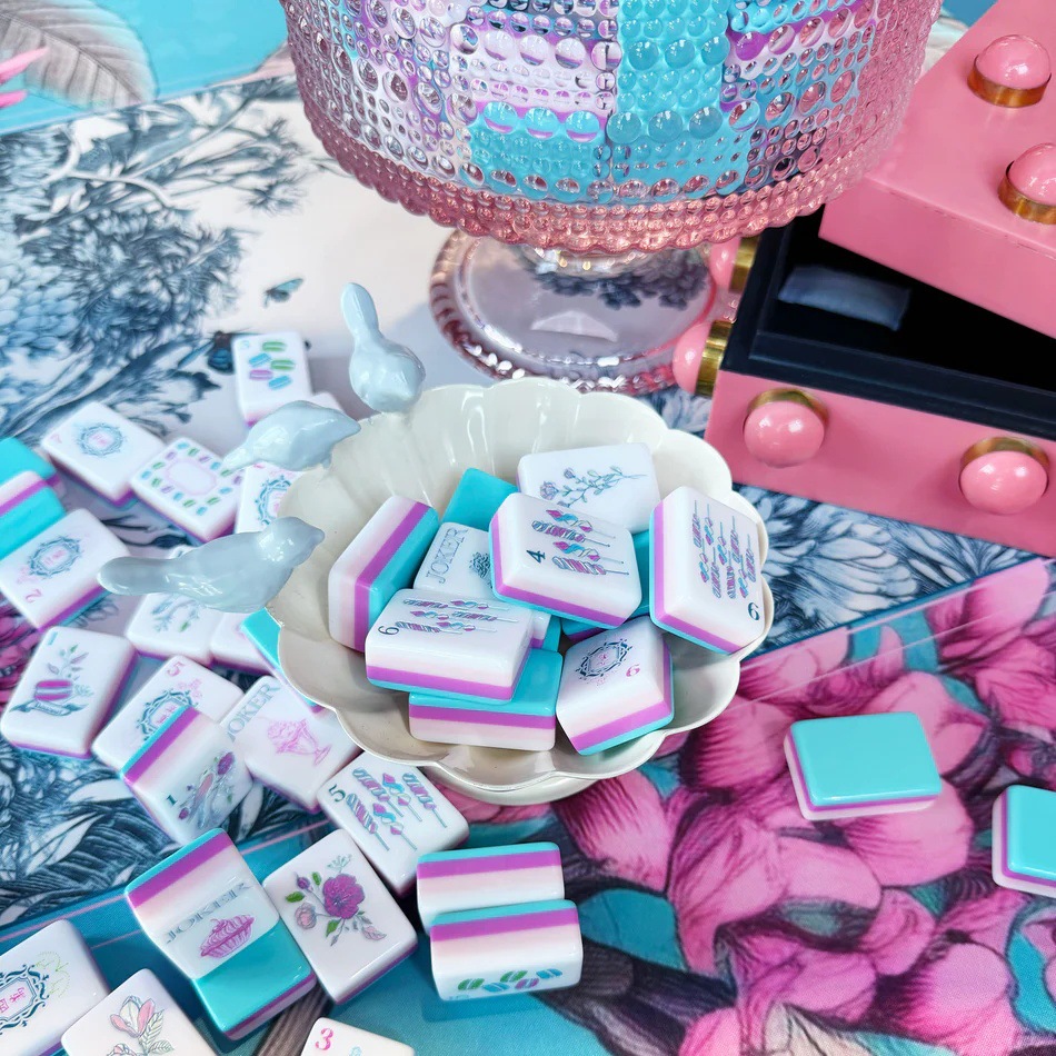 American Paris Candy Acrylic Mahjong 160 Pieces, Home Gift Set Hand-Cranked Crystal Tiles