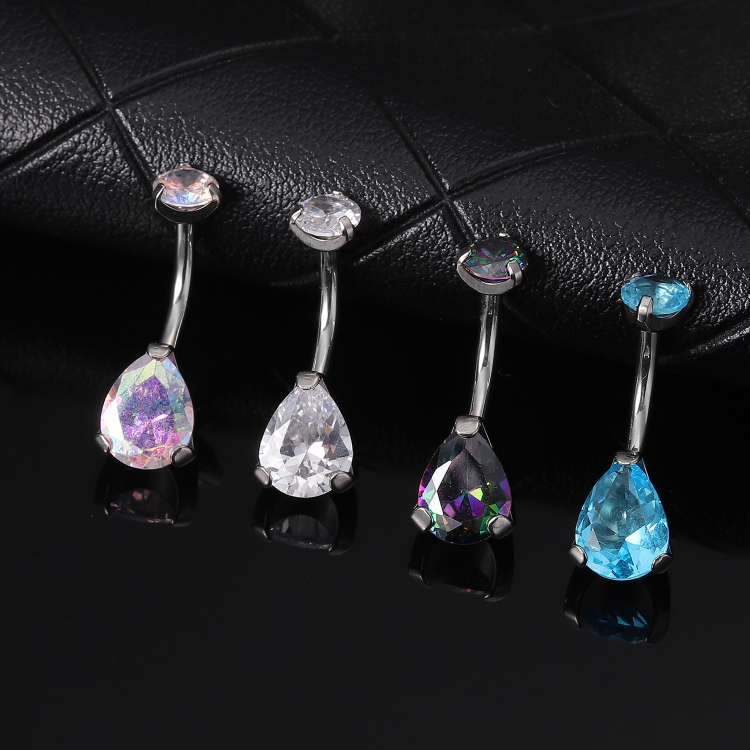 Belly button piercing with zircon, Amazon, material