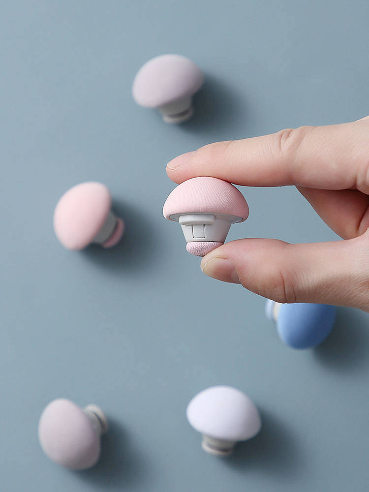 Quilt Fixer Skin-friendly Hiding Anti-Slip Detachable Quilt Fastening Tool Reusable Quilt Fixer Household Safety