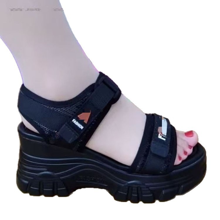Sandalias deportivas para mujeres 2026 nuevo verano graso de altura de tacones de velcro de moda zapatos de playa para mujeres
