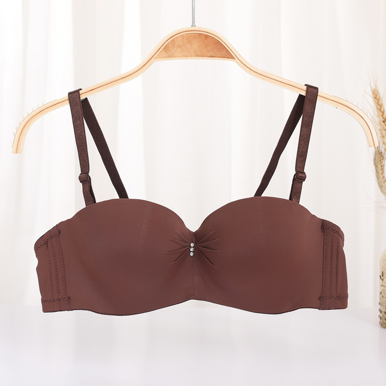 Fábrica de stock de 1 / 2 taza de sujetador de mujer brillante sin marca de ropa interior ajustable sujetador pequeño
