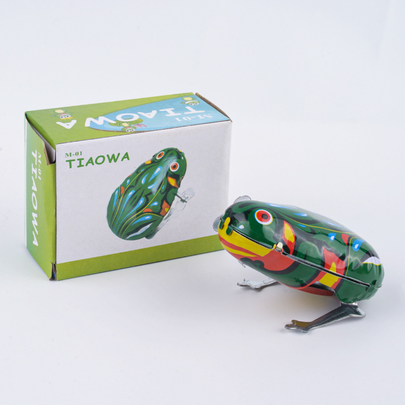 Chain winding tin frog jumping cock Rabbit Classic nostalgic toy mouse tank stall supply wholesale