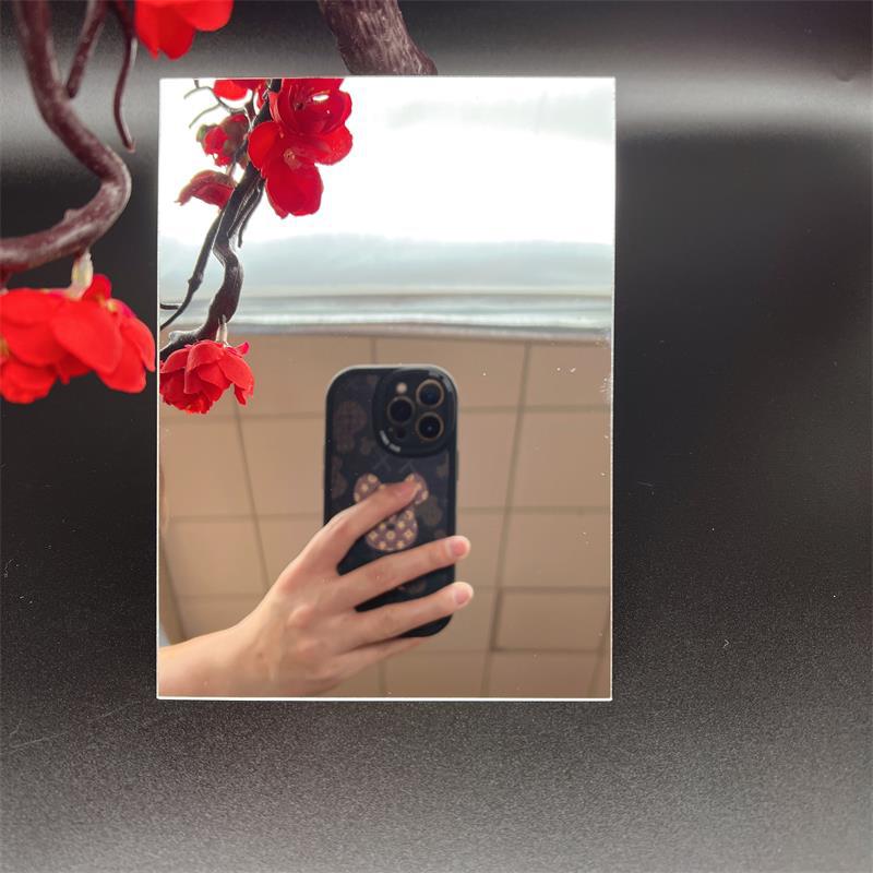 贴胶亚克力镜片背胶亚克力镜片带双面胶亚克力镜片塑料亚克力镜片